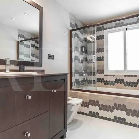 Exclusive Villa, Private Pool, Bbq And Access Rems Вілла Торремолінос