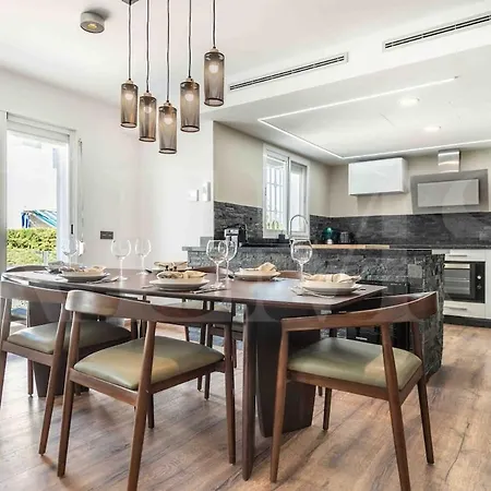 Exclusive Villa, Private Pool, Bbq And Access Rems 别墅 托雷莫利诺斯